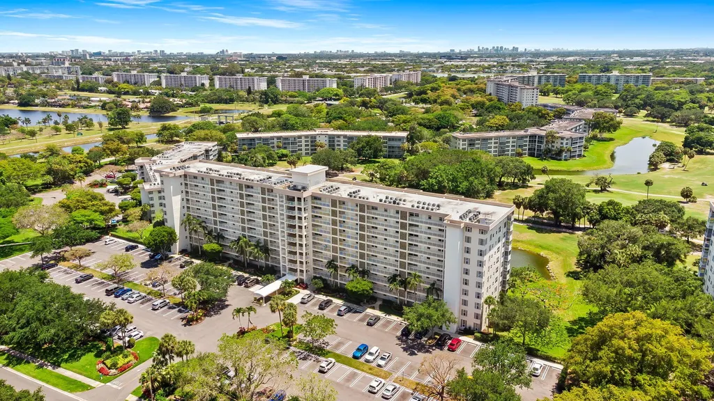 3510 Oaks Way Pompano Beach FL 33069