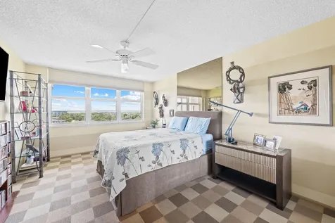 3510 Oaks Way Pompano Beach FL 33069