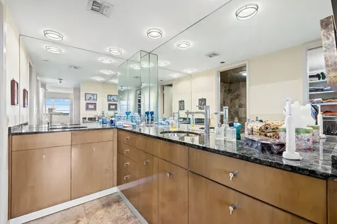 3510 Oaks Way Pompano Beach FL 33069