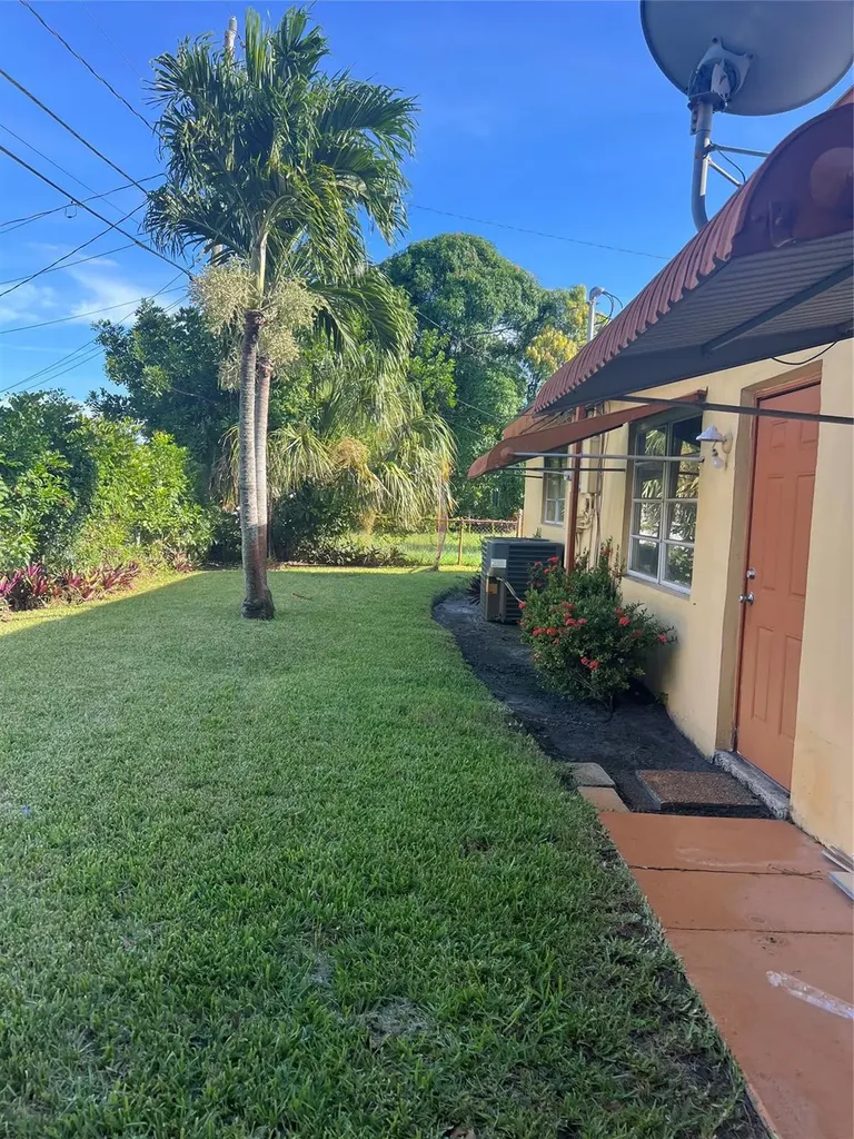 1500 NW 32nd Avenue Fort Lauderdale FL 33311