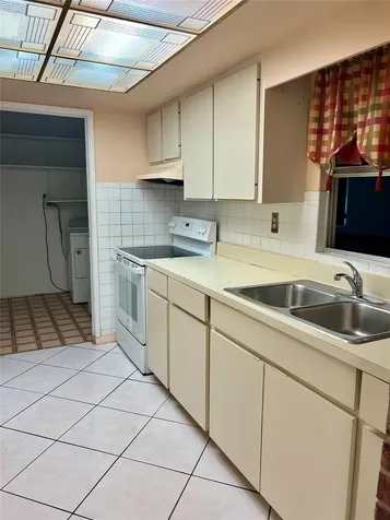 1500 NW 32nd Avenue Fort Lauderdale FL 33311