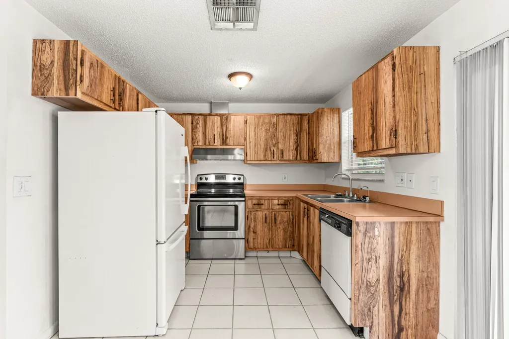 105 Banyan Circle Jupiter FL 33458