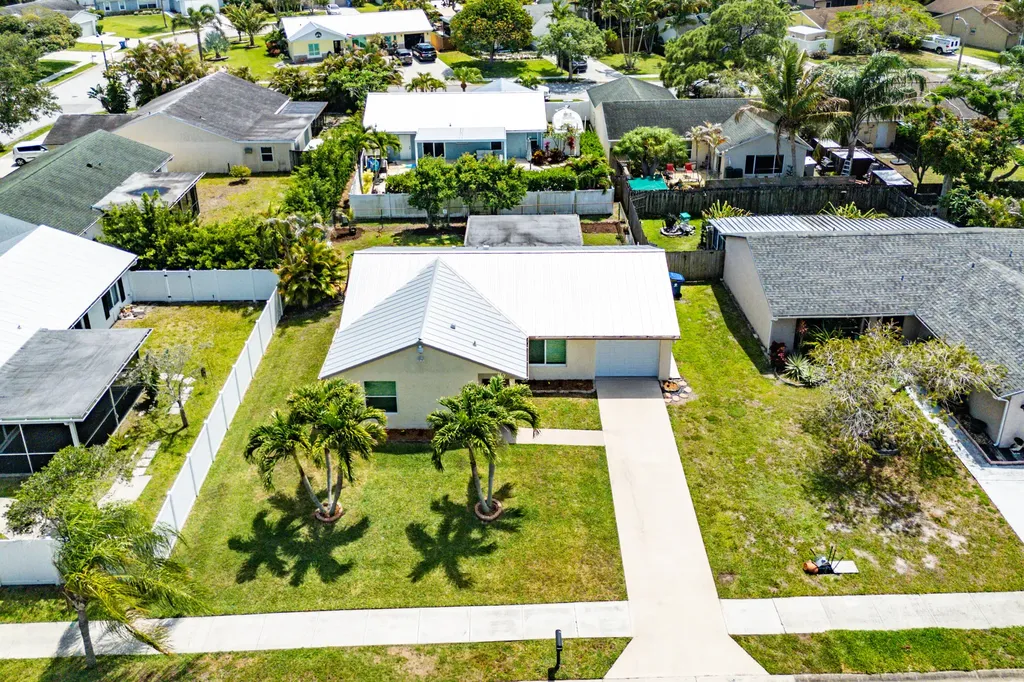 105 Banyan Circle Jupiter FL 33458