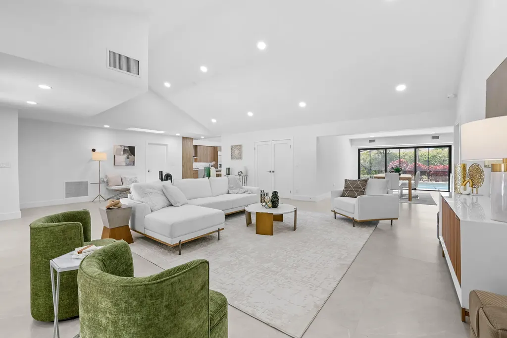 7571 Estrella Circle Boca Raton FL 33433