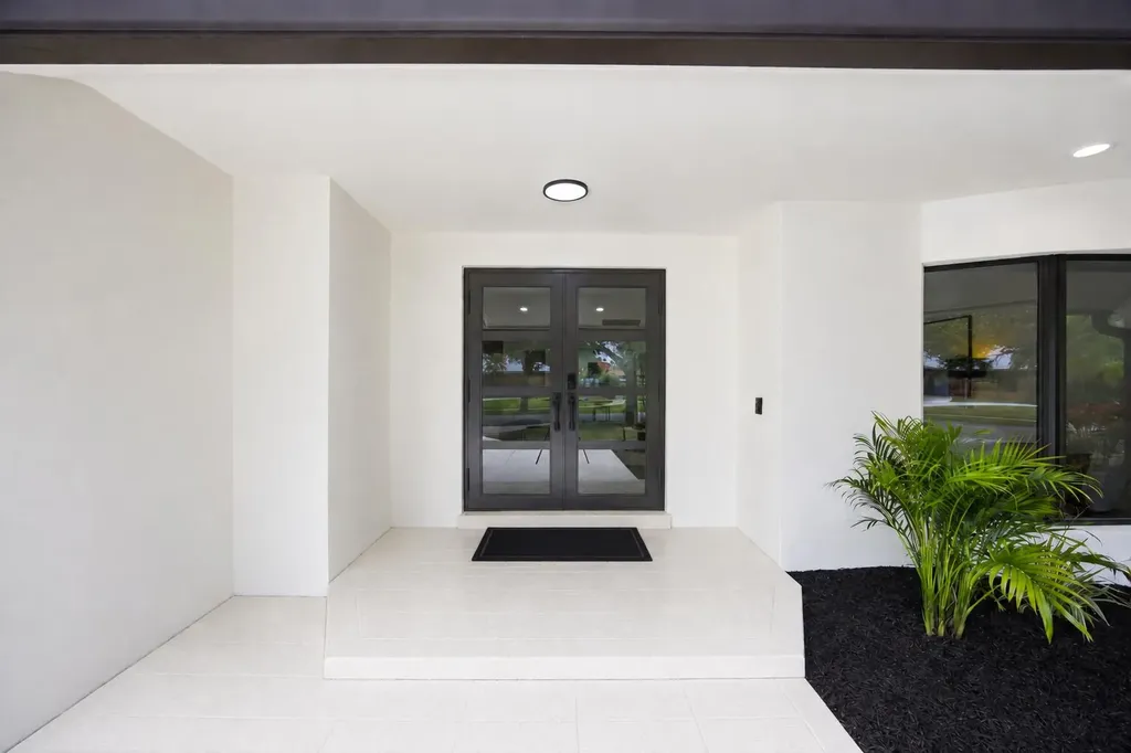 7571 Estrella Circle Boca Raton FL 33433