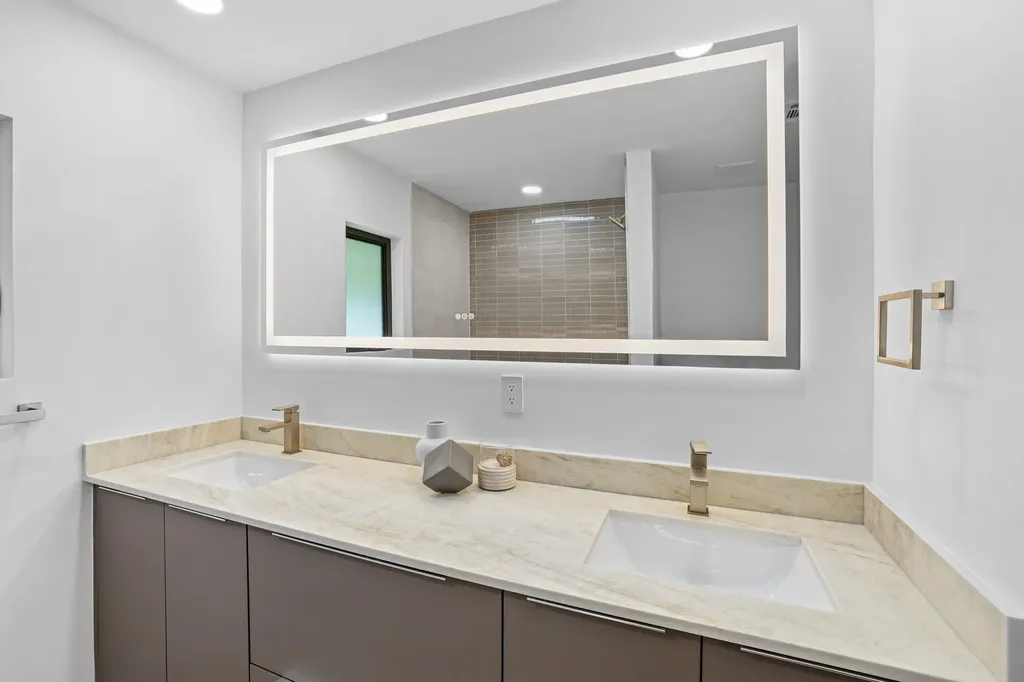7571 Estrella Circle Boca Raton FL 33433