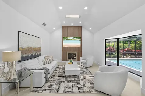 7571 Estrella Circle Boca Raton FL 33433
