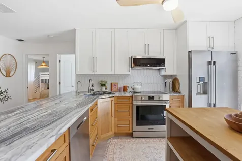 4461 NE 15th Avenue Oakland Park FL 33334