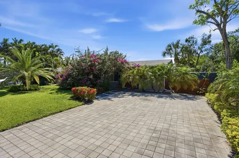4461 NE 15th Avenue Oakland Park FL 33334