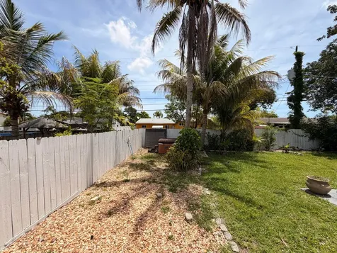 1720 SW 64th Avenue North Lauderdale FL 33068