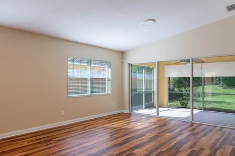 5009 Corsica Square Vero Beach FL 32967