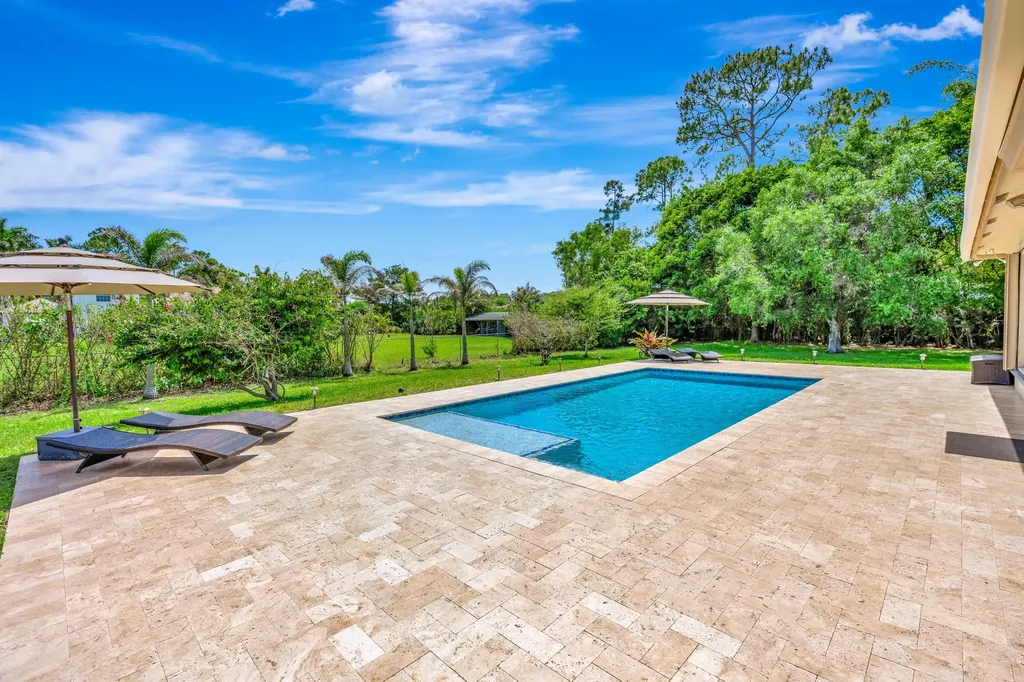 13166 71st Place N West Palm Beach FL 33412