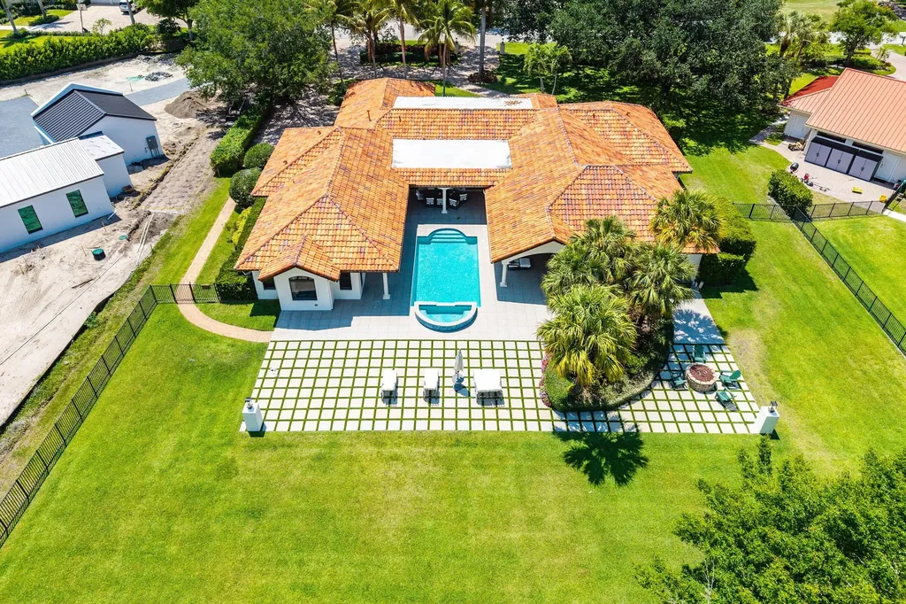 5575 Whirlaway Road Palm Beach Gardens FL 33418
