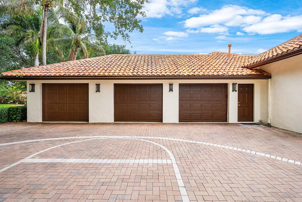 5575 Whirlaway Road Palm Beach Gardens FL 33418