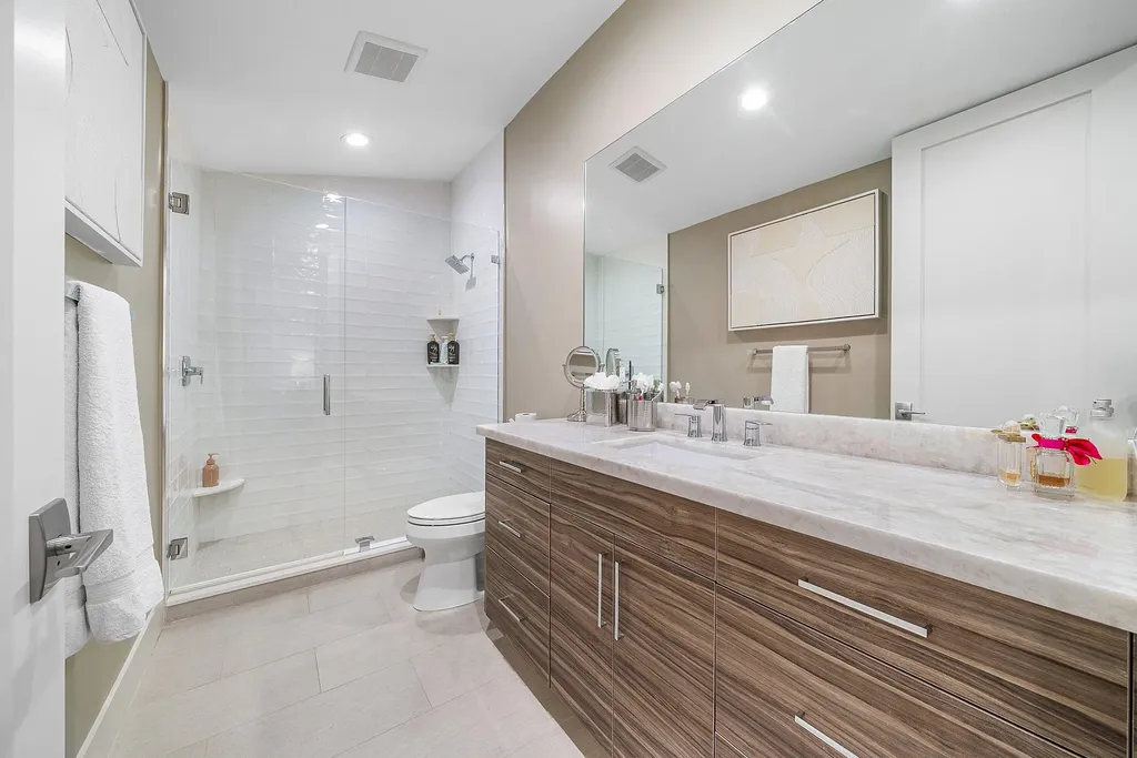 5575 Whirlaway Road Palm Beach Gardens FL 33418