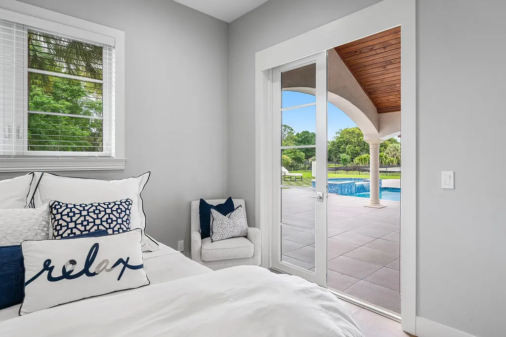 5575 Whirlaway Road Palm Beach Gardens FL 33418