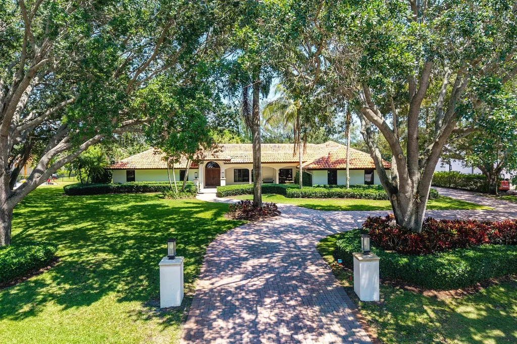 5575 Whirlaway Road Palm Beach Gardens FL 33418