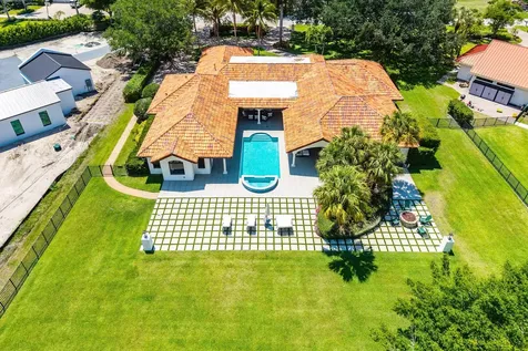 5575 Whirlaway Road Palm Beach Gardens FL 33418