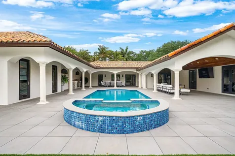 5575 Whirlaway Road Palm Beach Gardens FL 33418