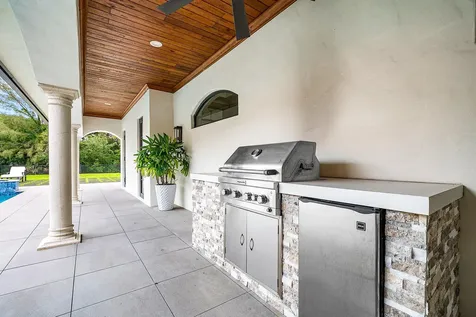 5575 Whirlaway Road Palm Beach Gardens FL 33418