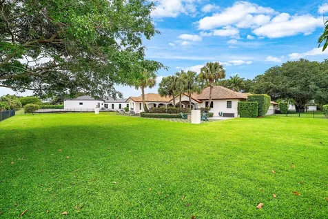 5575 Whirlaway Road Palm Beach Gardens FL 33418