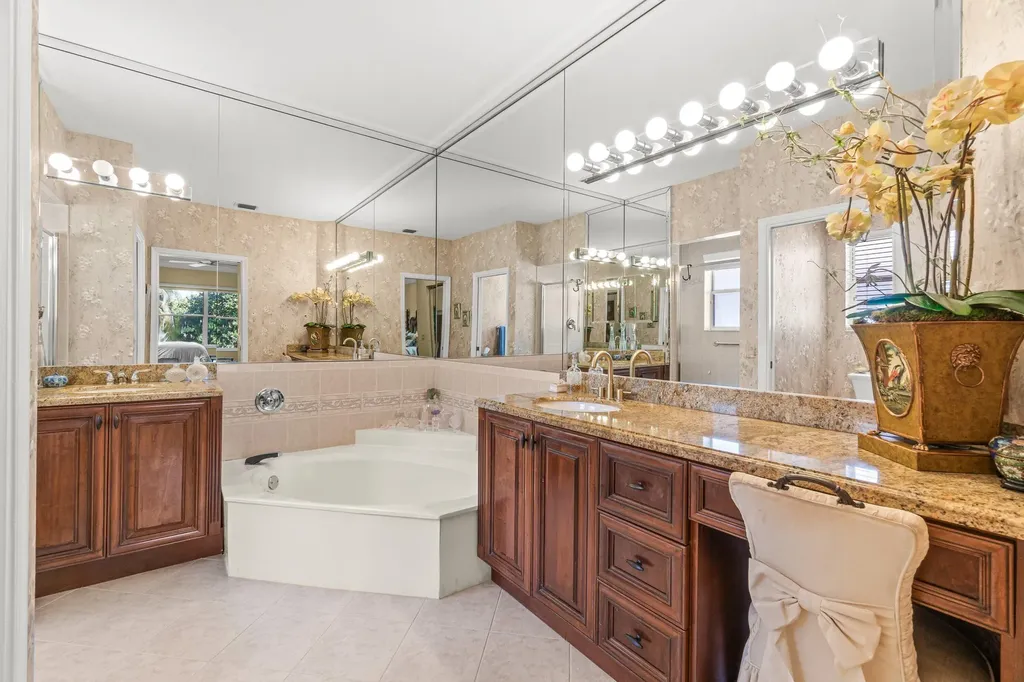 6229 Graycliff Drive Boca Raton FL 33496