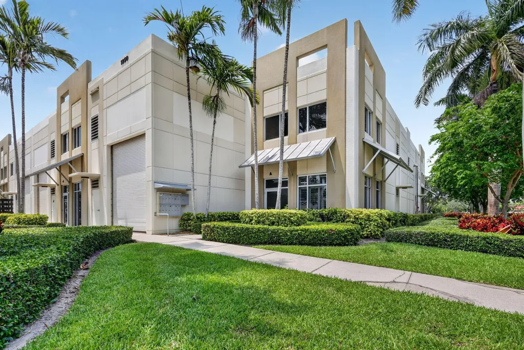 1250 Wallace Drive Delray Beach FL 33444