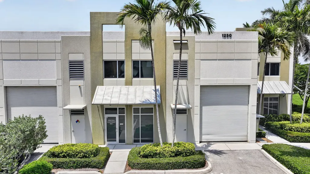 1250 Wallace Drive Delray Beach FL 33444