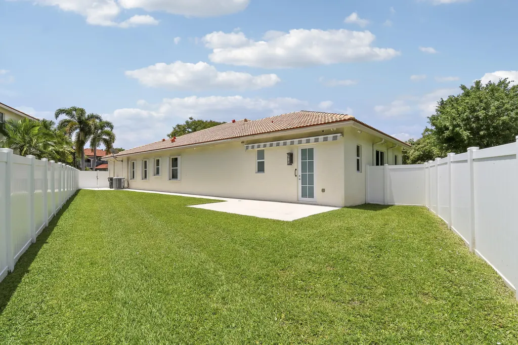 10075 Freesian Way Wellington FL 33449