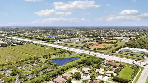 10075 Freesian Way Wellington FL 33449