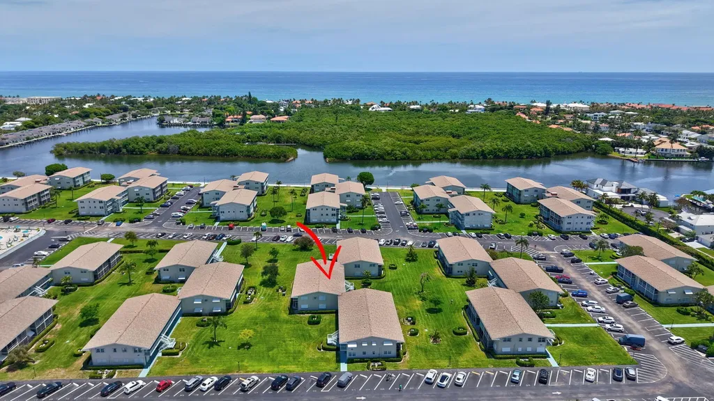 660 Horizon W Boynton Beach FL 33435