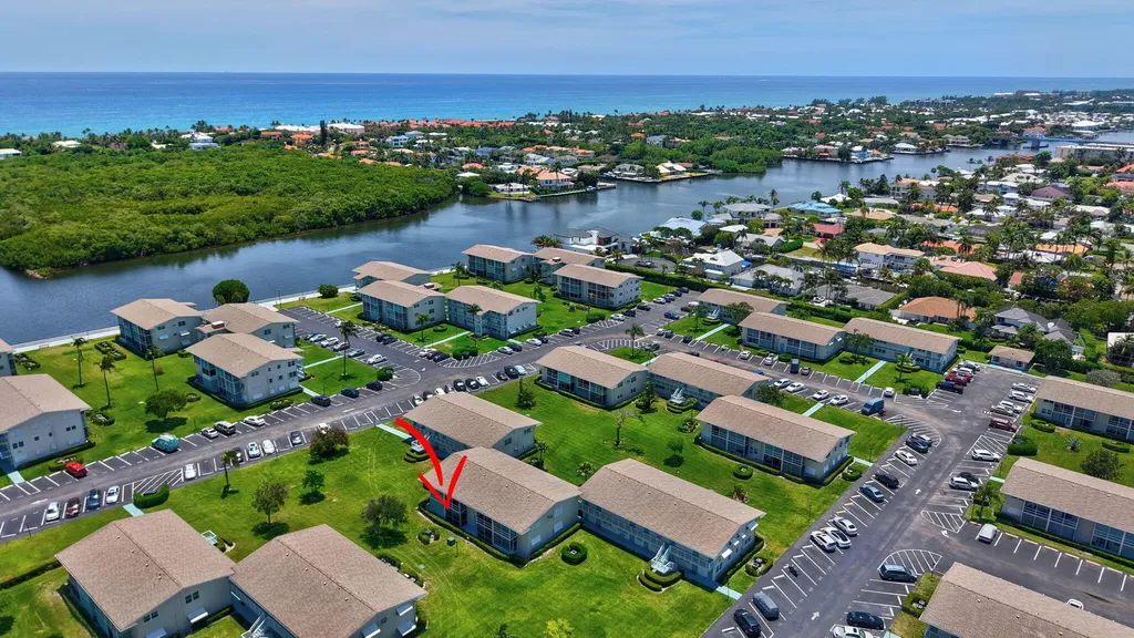 660 Horizon W Boynton Beach FL 33435