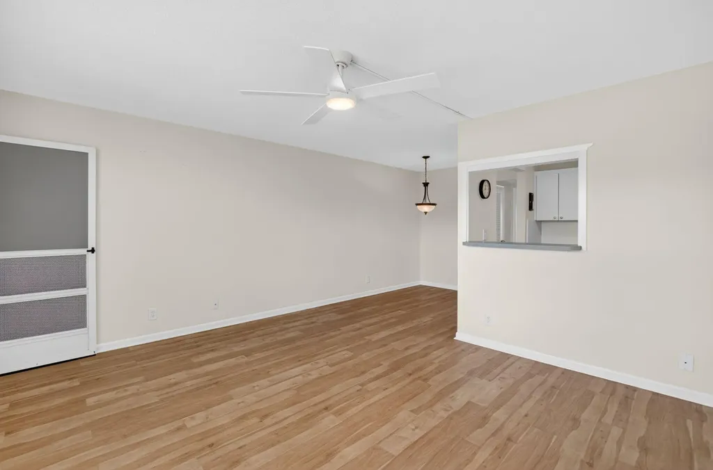 660 Horizon W Boynton Beach FL 33435