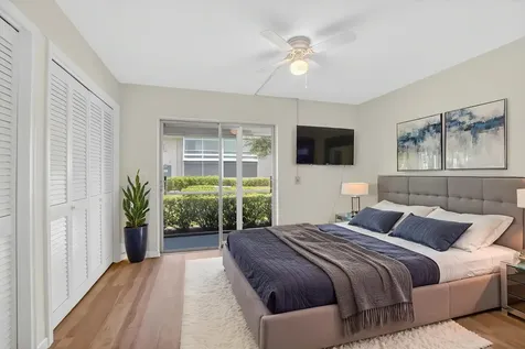 660 Horizon W Boynton Beach FL 33435