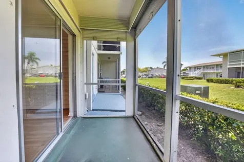 660 Horizon W Boynton Beach FL 33435