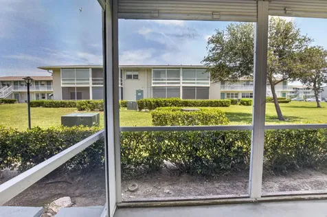 660 Horizon W Boynton Beach FL 33435