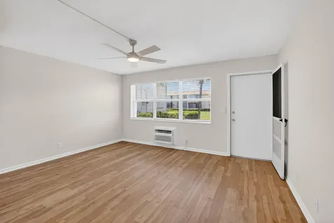 660 Horizon W Boynton Beach FL 33435