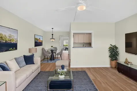 660 Horizon W Boynton Beach FL 33435