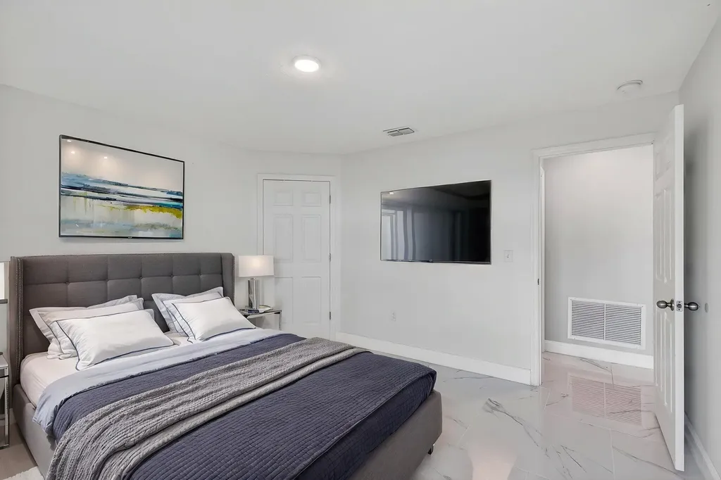479 SW Holden Terrace Port St Lucie FL 34984