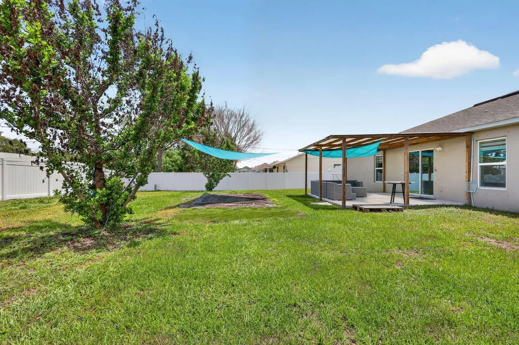 479 SW Holden Terrace Port St Lucie FL 34984