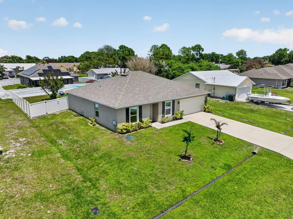 479 SW Holden Terrace Port St Lucie FL 34984