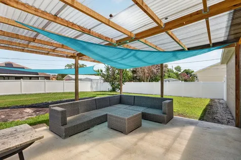 479 SW Holden Terrace Port St Lucie FL 34984