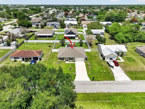 479 SW Holden Terrace Port St Lucie FL 34984