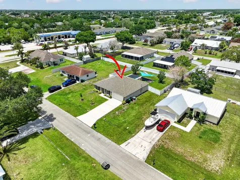 479 SW Holden Terrace Port St Lucie FL 34984