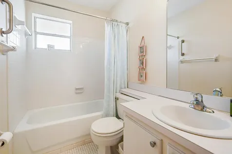 2222 NE 1st Way Boynton Beach FL 33435