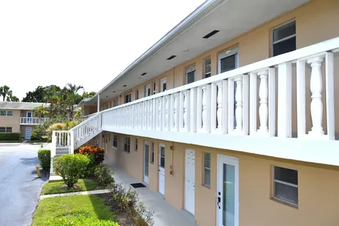 2222 NE 1st Way Boynton Beach FL 33435