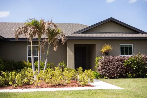 2581 SE Dogwood Avenue Port St Lucie FL 34952