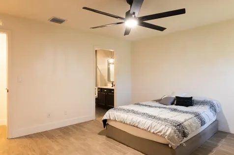 2581 SE Dogwood Avenue Port St Lucie FL 34952