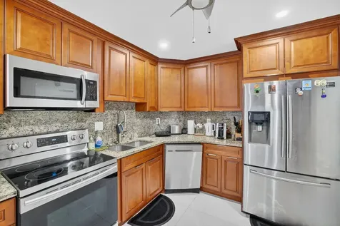 3333 NE 34th Street Fort Lauderdale FL 33308