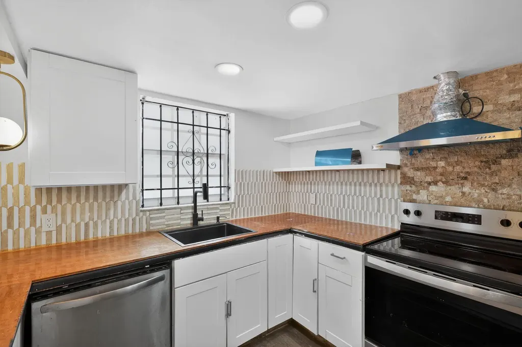 251 NE 142nd Street Miami FL 33161